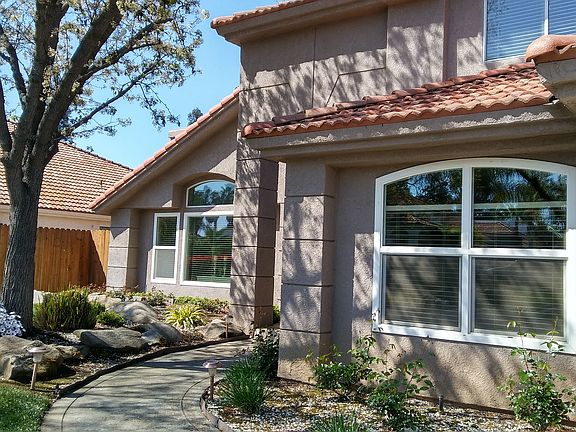 3rd image of 8197 N Barton Ave