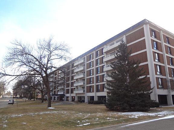 3rd image of 6400 York Ave S APT 610