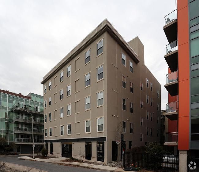1st image of 121 New St Unit 5A