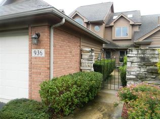 936 Cornwallis Ln, Munster, IN