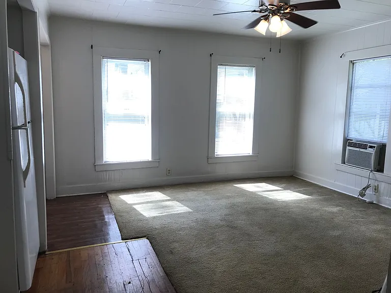 1010 Maple St #D — Photo 3