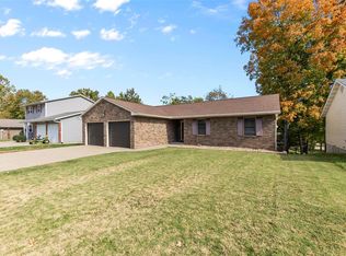1986 Longview Dr, Cape Girardeau, MO 63701
