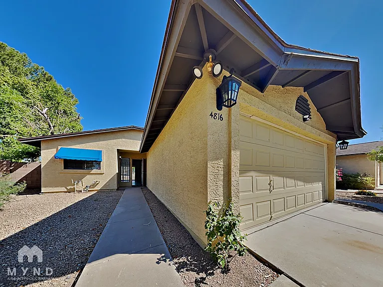 4816 W Sierra Vista Dr — Photo 1