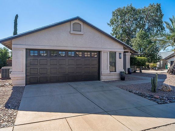 3rd image of 2861 W Chalfont Dr
