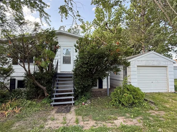 210 Kohl St, Martelle, IA 52305