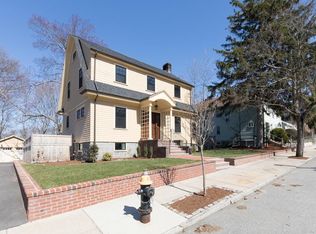 11 Mendelssohn St, Roslindale, MA 02131