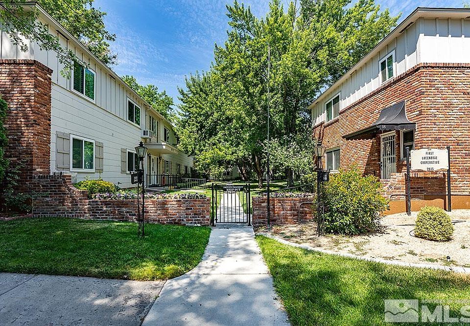 1st image of 1945 4th St #32