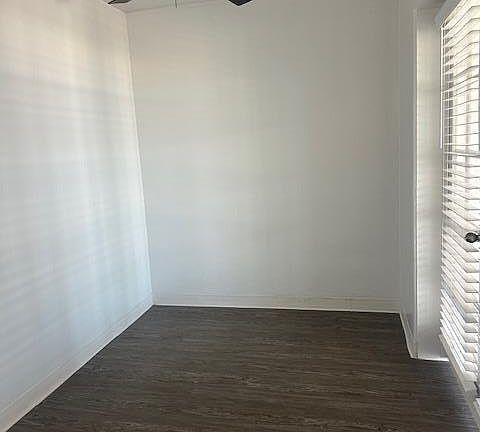 4th image of 1628-1724 E Ocean Blvd #1X1-2595