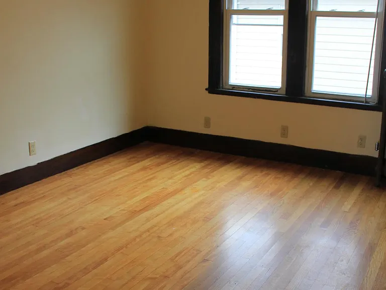 121 Illinois St #2 — Photo 14