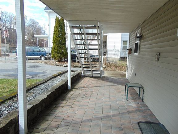 2nd image of 25-27 Brier St