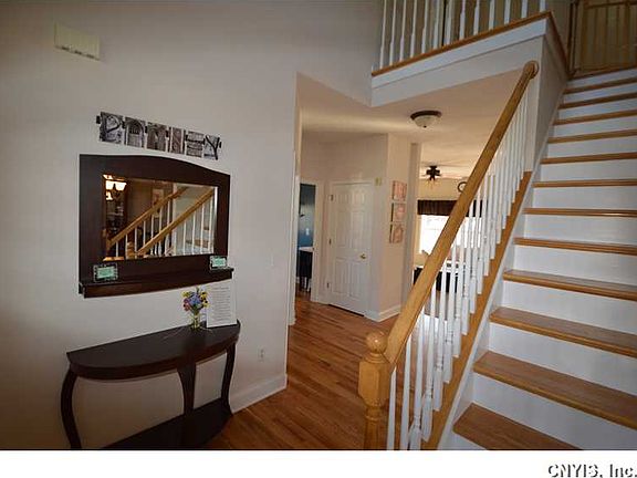 4th image of 8194 Trellis Brook Ln