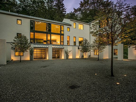 2nd image of 335 Whippoorwill Rd