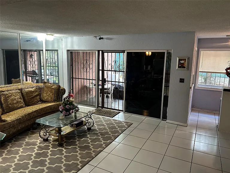 1653 NW 58th Ave #14 — Photo 4