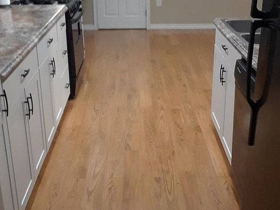 3rd image of 1521 Falcon Dr