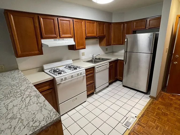 70 W Northwood Ave — Photo 13