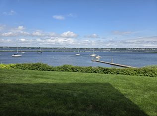 400 Narragansett Pkwy APT EI3, Warwick, RI 02888