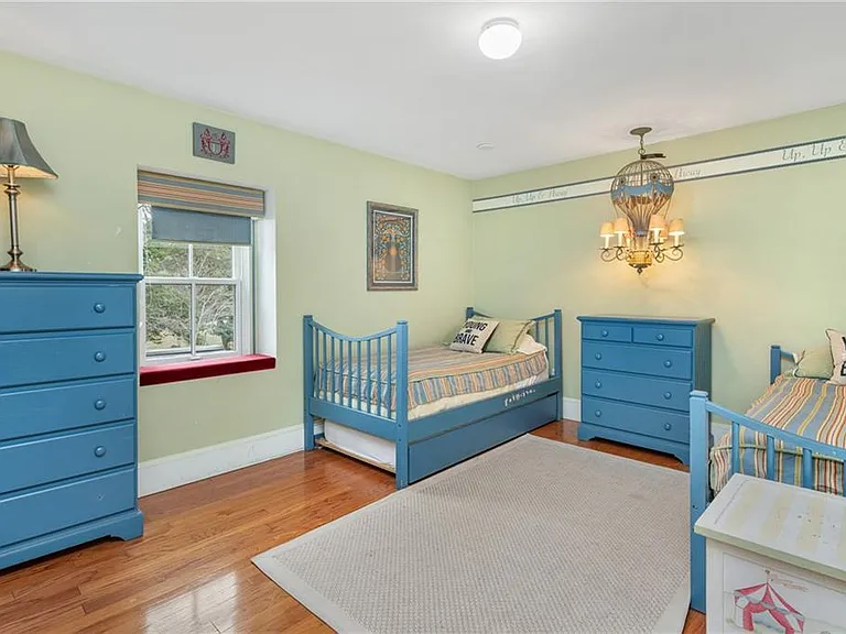 287 Gibbs Ave — Photo 35