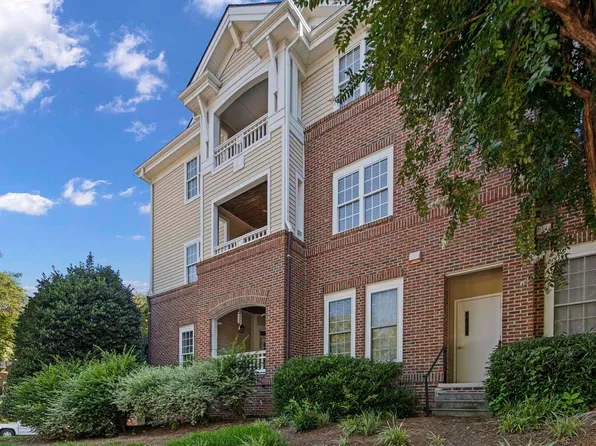108 Northbrook Dr APT 203, Raleigh, NC 27609