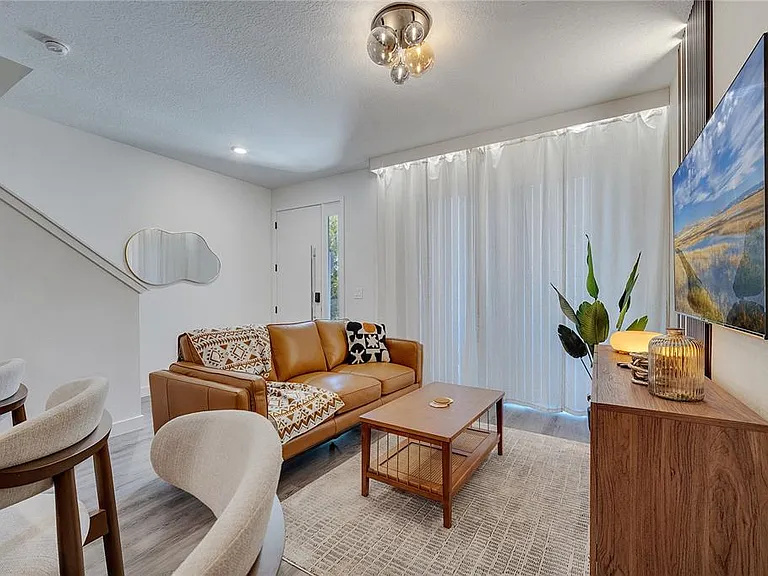 3205 Energy Dr — Photo 9