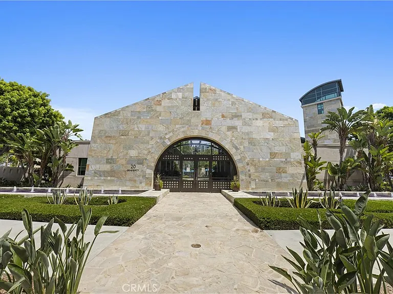 2510 Rivington — Photo 33