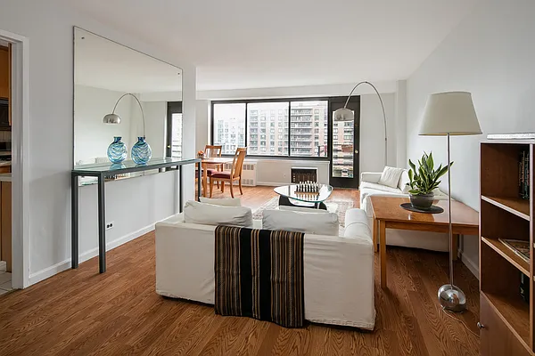 Sold by Stribling | media 11