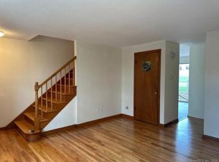 94 Middle Tpke E APT 4, Manchester, CT 06040