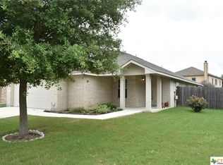 525 Roadrunner Ave, New Braunfels, TX 78130