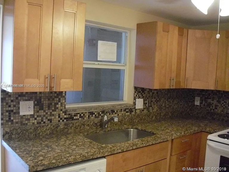 121 Golden Isles Dr #407 — Photo 11