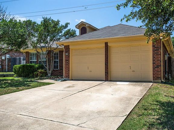 2nd image of 2074 Belvedere Dr