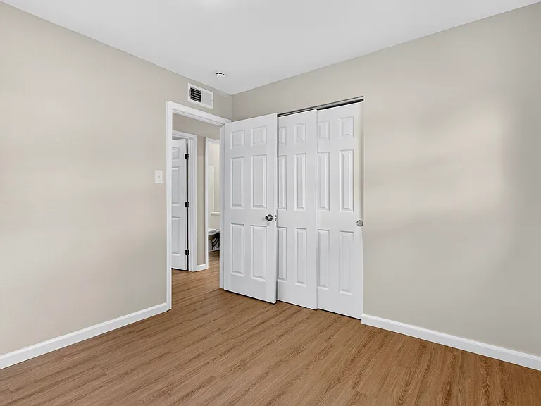 214 Allen Dr — Photo 4