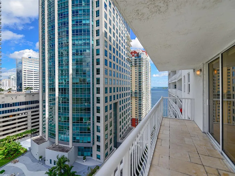 1200 Brickell Bay Dr #2324 — Photo 41