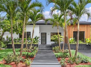 600 W 51st St, Miami Beach, FL 33140