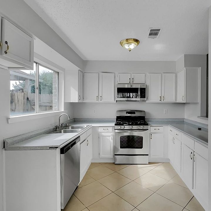 1st image of 17023 Costero Dr