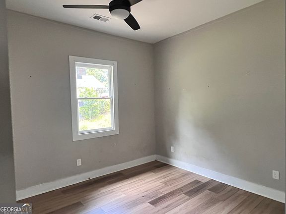 5th image of 957 Metropolitan Pkwy SW