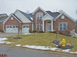 709 Autumnwood Forest Dr, Lake Saint Louis, MO 63367