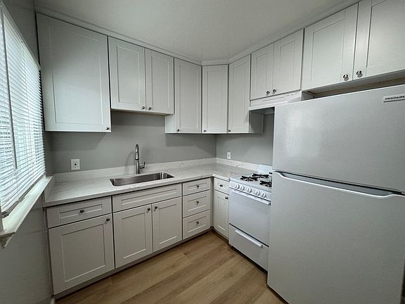 4th image of 1018 Pepitone Ave APT 7