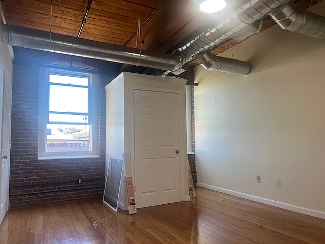 Harding St — Photo 13
