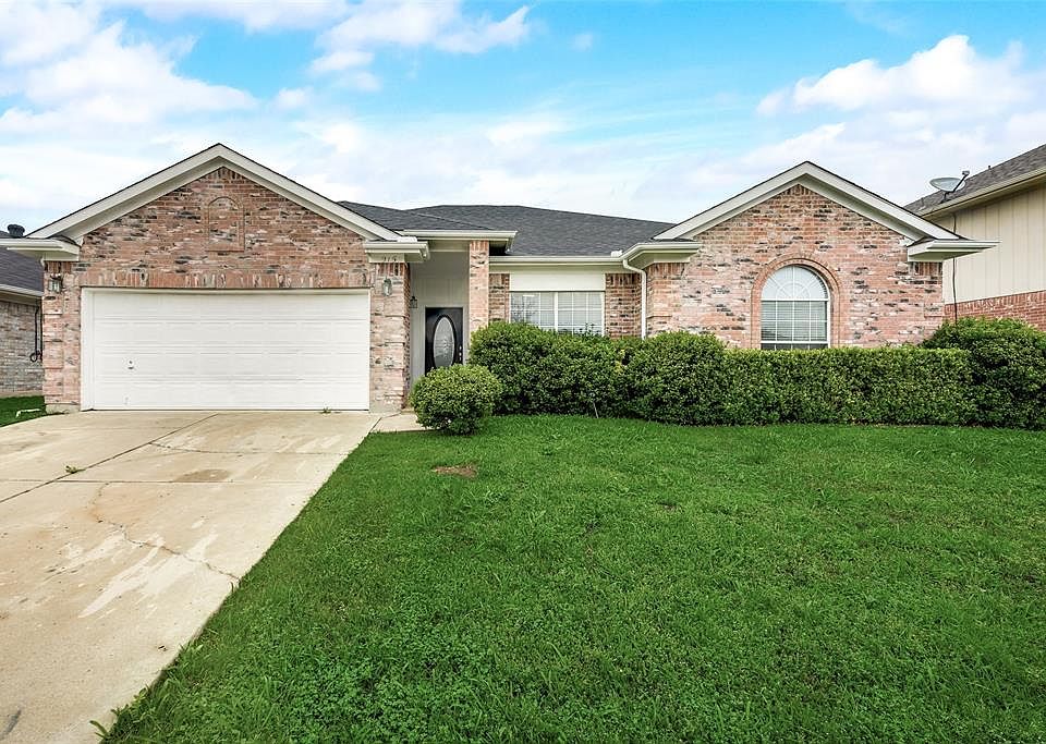 1st image of 915 Shoal Creek Dr