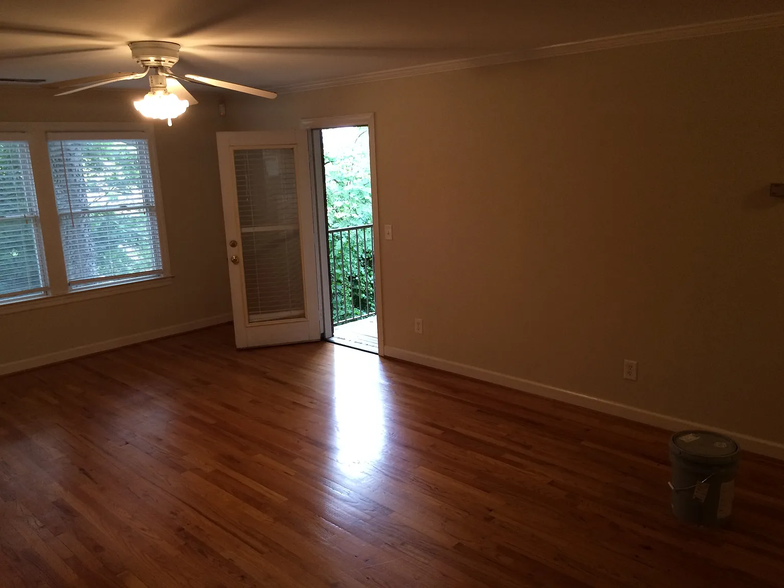 2 bed, 1150 sqft, $1,600 — Photo 4
