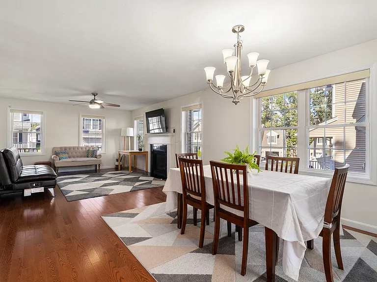 4 Cherry Blossom Cir — Photo 9