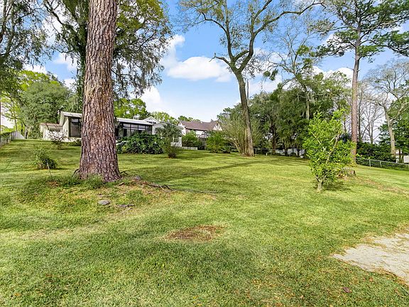 4th image of 937 Lake Asbury Dr