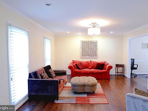 3rd image of 2124 Cherry Leaf Ln