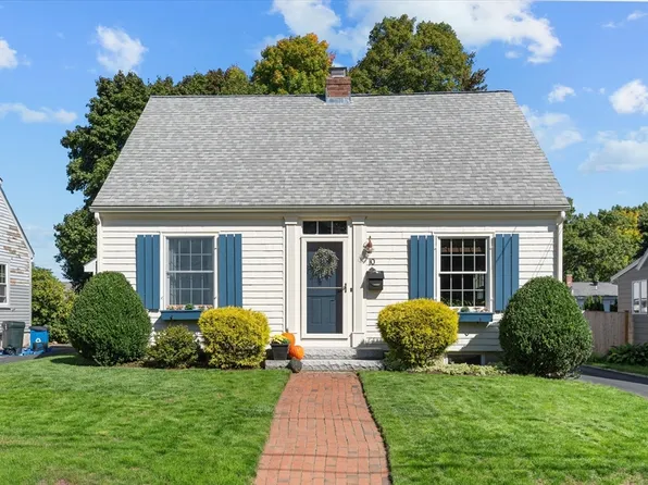 10 Adams St, Newburyport, MA 01950