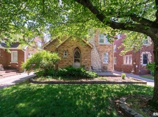 3106 N Sheridan Rd, Peoria, IL 61604