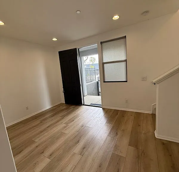 3009 E Pacific Coast Hwy — Photo 7