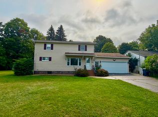1447 71 1/2 St, South Haven, MI 49090