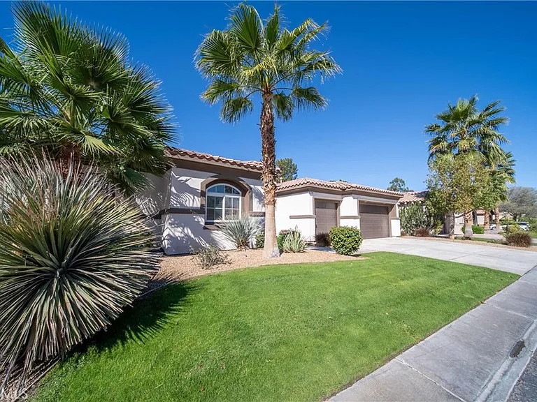 52345 Shining Star Ln — Photo 58