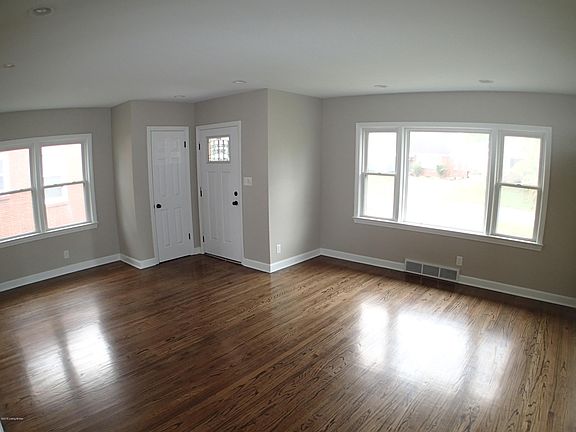 4th image of 3511 Kerry Dr