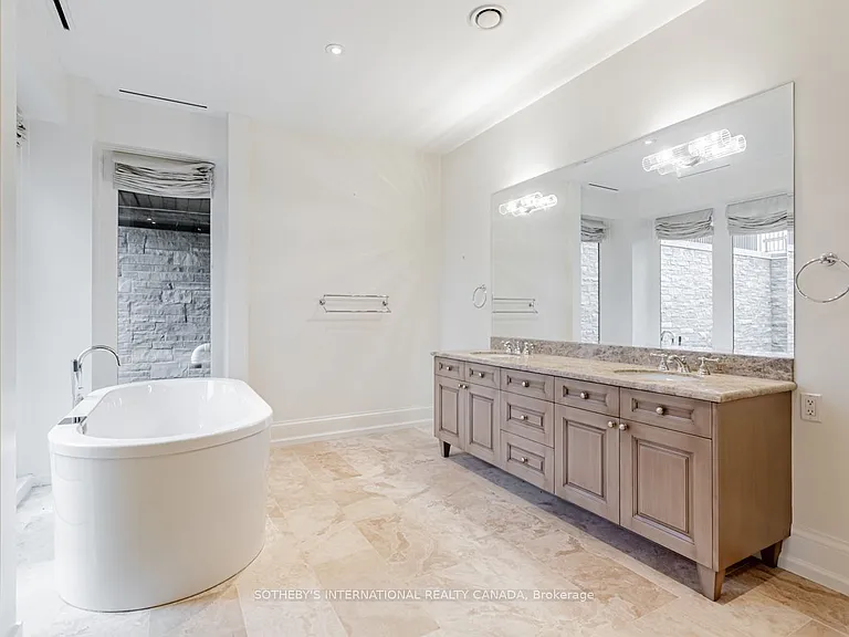 10 Maple Grove Dr #28 — Photo 33
