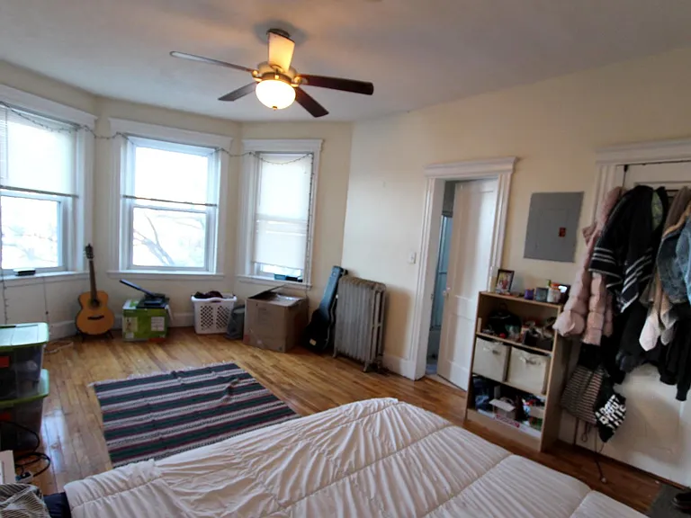 1330 Commonwealth Ave #17 — Photo 2